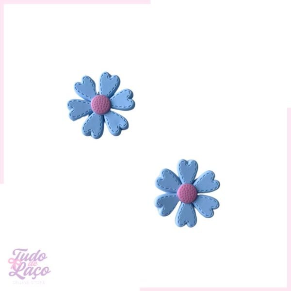 APLIQUE EMBORRACHADO FLOR AZUL COM CORAÇÃO - (1 UNIDADE)