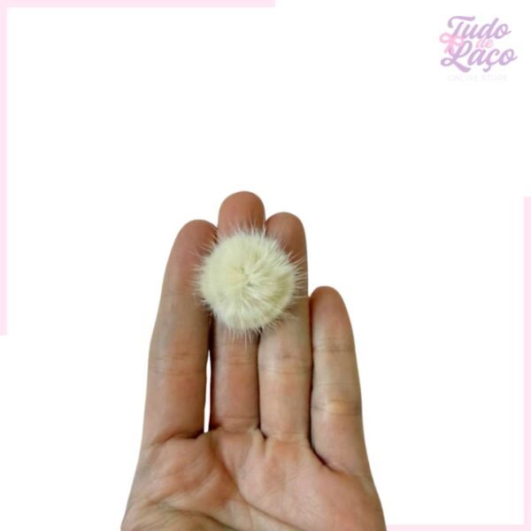 POMPOM CREME ACHATADO (METADE) 2,5cm - 1 UNIDADE