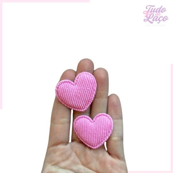 APLIQUE CORAÇÃO VELUDO COTELÊ ROSA BARBIE - 2 UNIDADES