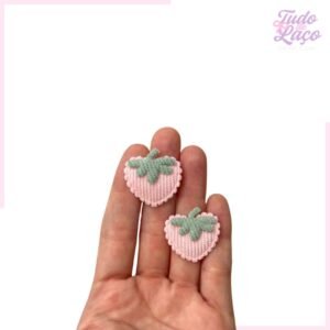 APLIQUE MORANGO VELUDO COTELÊ ROSINHA - 2 UNIDADES