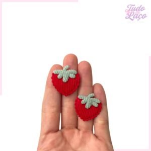 APLIQUE MORANGO VELUDO COTELÊ VERMELHO - 2 UNIDADES